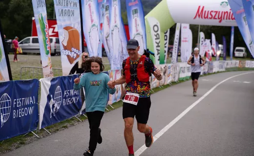 Jest zwycięzca Biegu 7 Dolin na 100 km! Dotarł do mety ze świetnym czasem [WIDEO] - 97